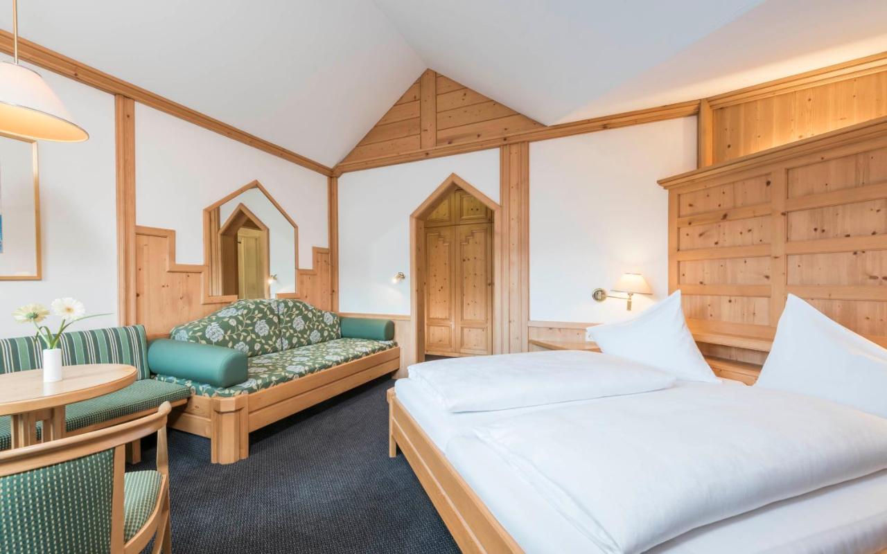 Ferien & Wellnesshotel Windschar Brunico Esterno foto
