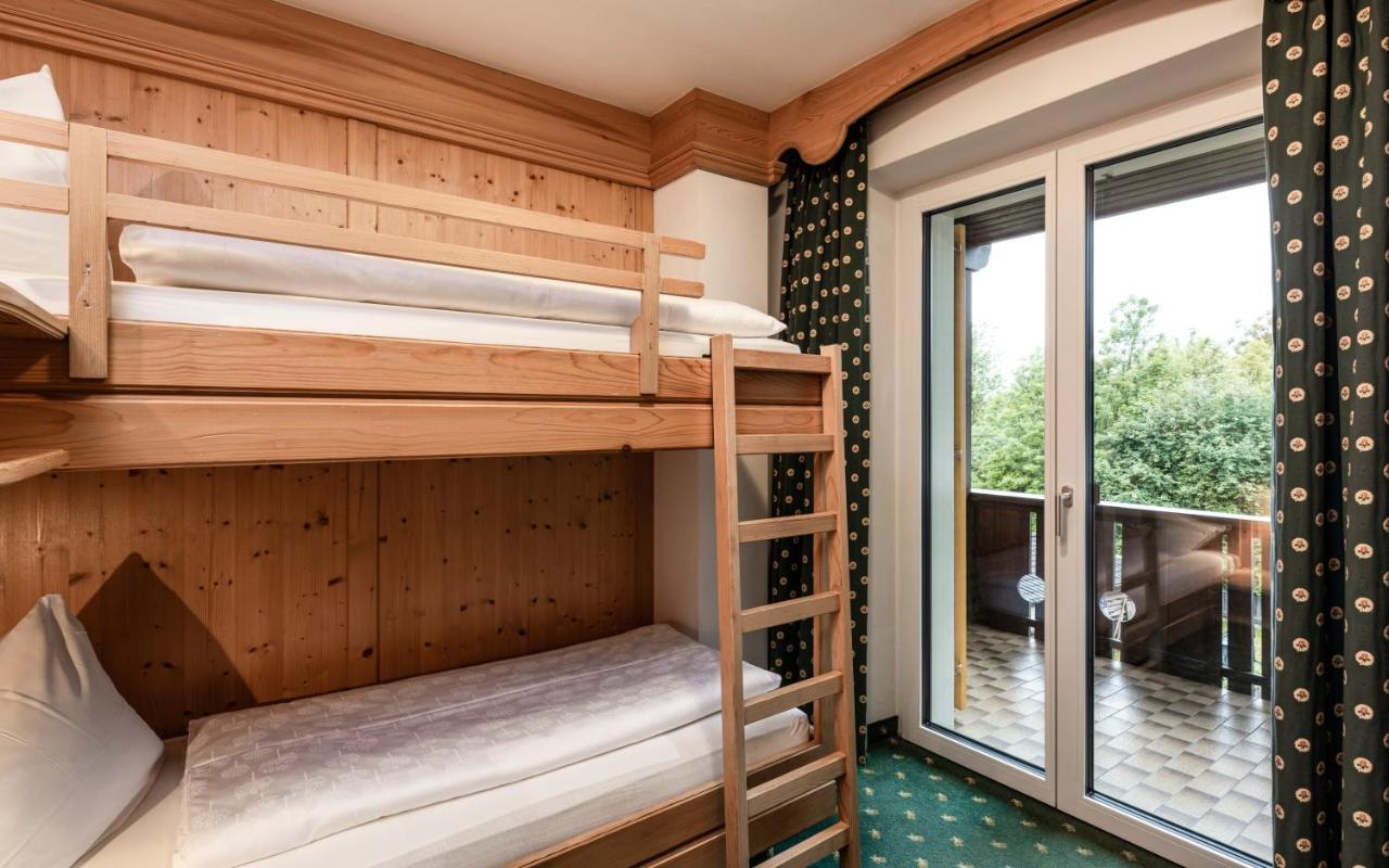 Ferien & Wellnesshotel Windschar Brunico Esterno foto