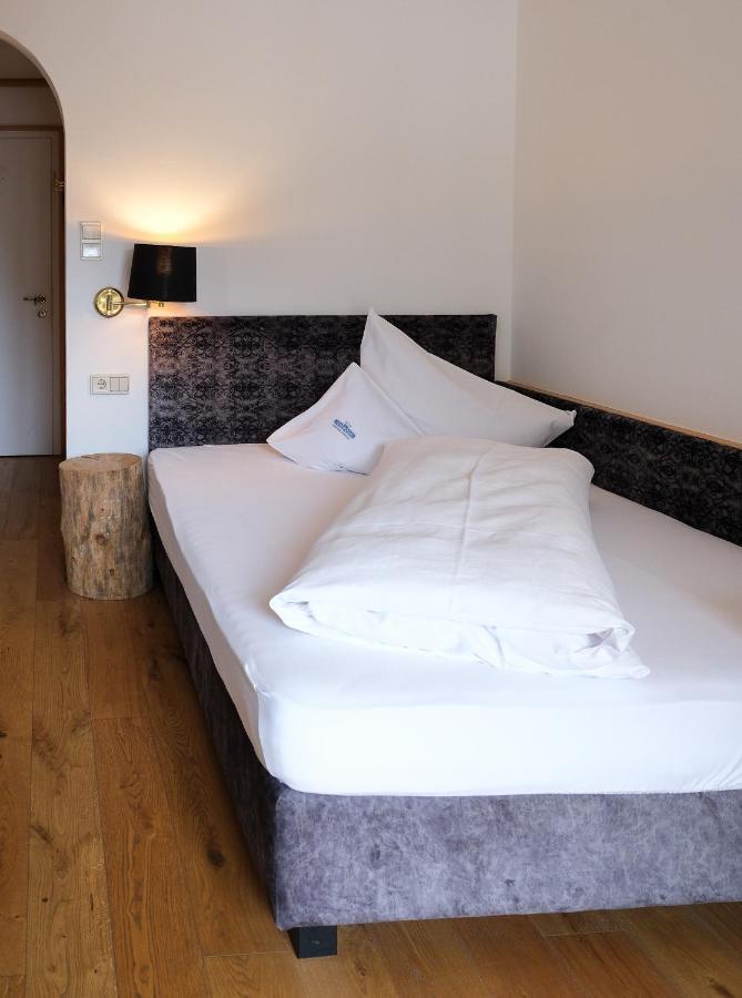 Ferien & Wellnesshotel Windschar Brunico Esterno foto