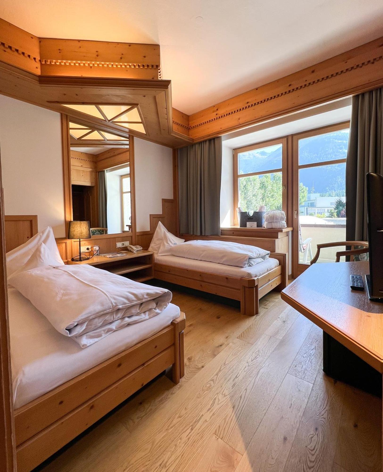 Ferien & Wellnesshotel Windschar Brunico Esterno foto