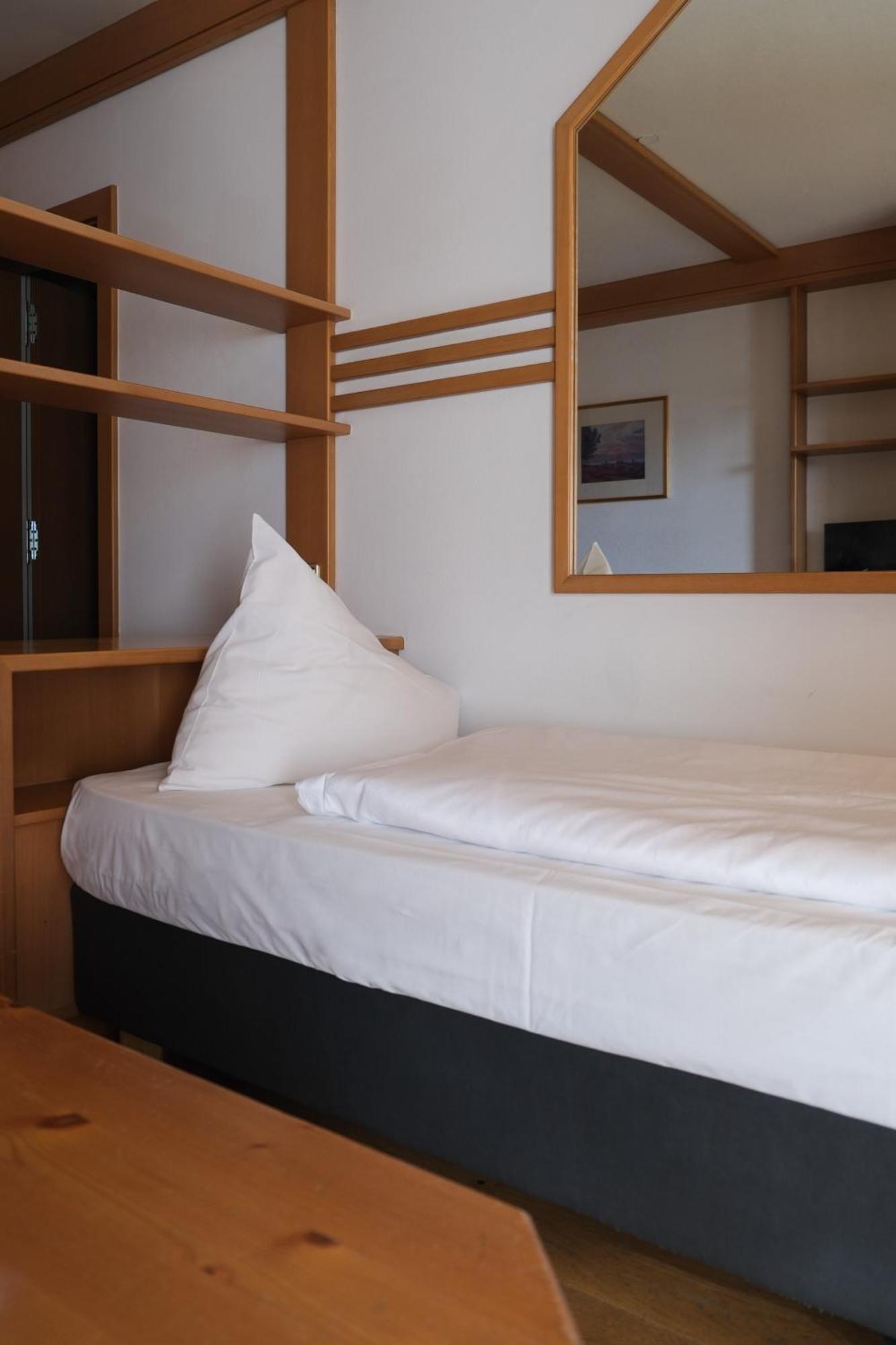 Ferien & Wellnesshotel Windschar Brunico Esterno foto