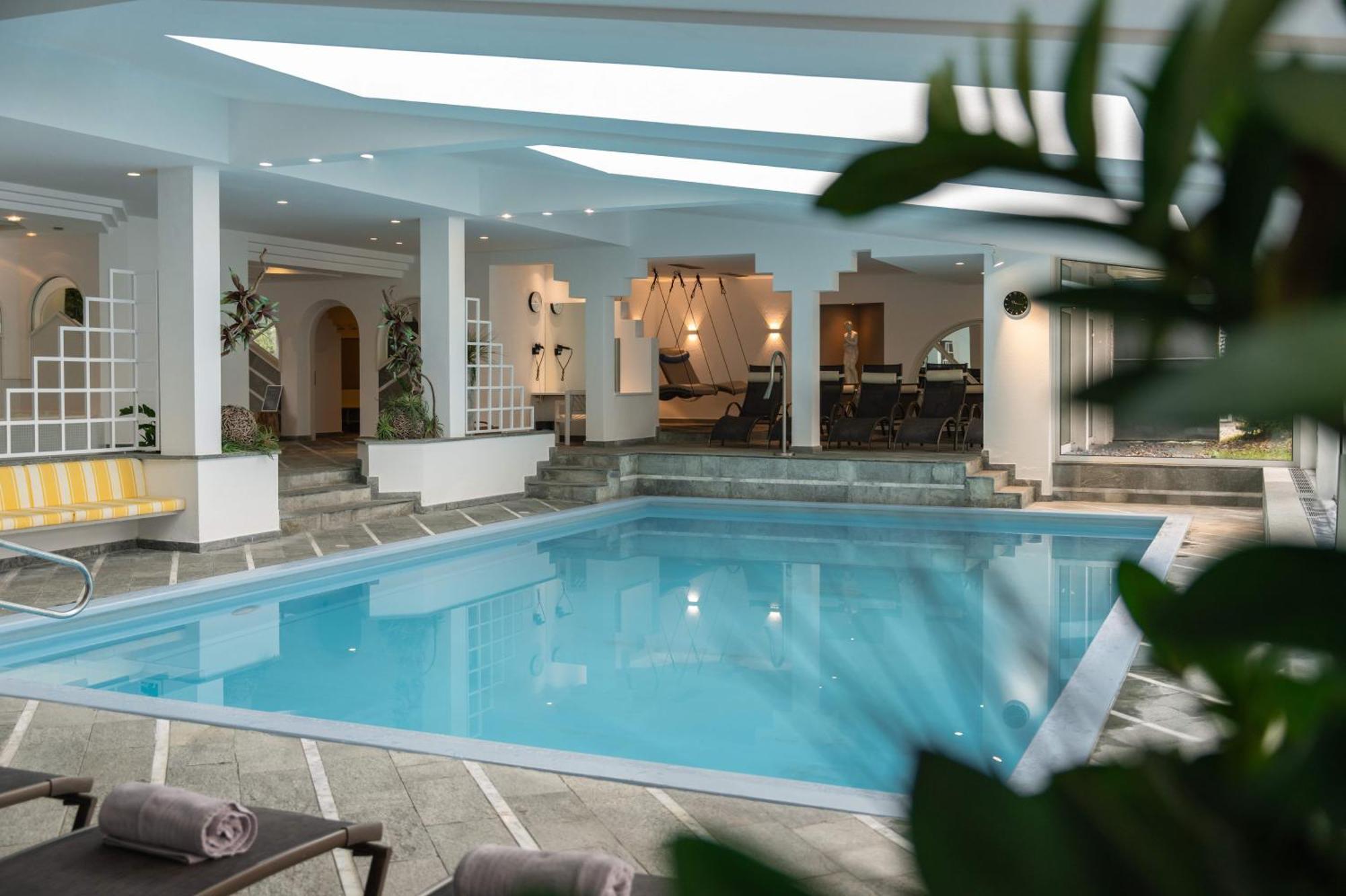 Ferien & Wellnesshotel Windschar Brunico Esterno foto