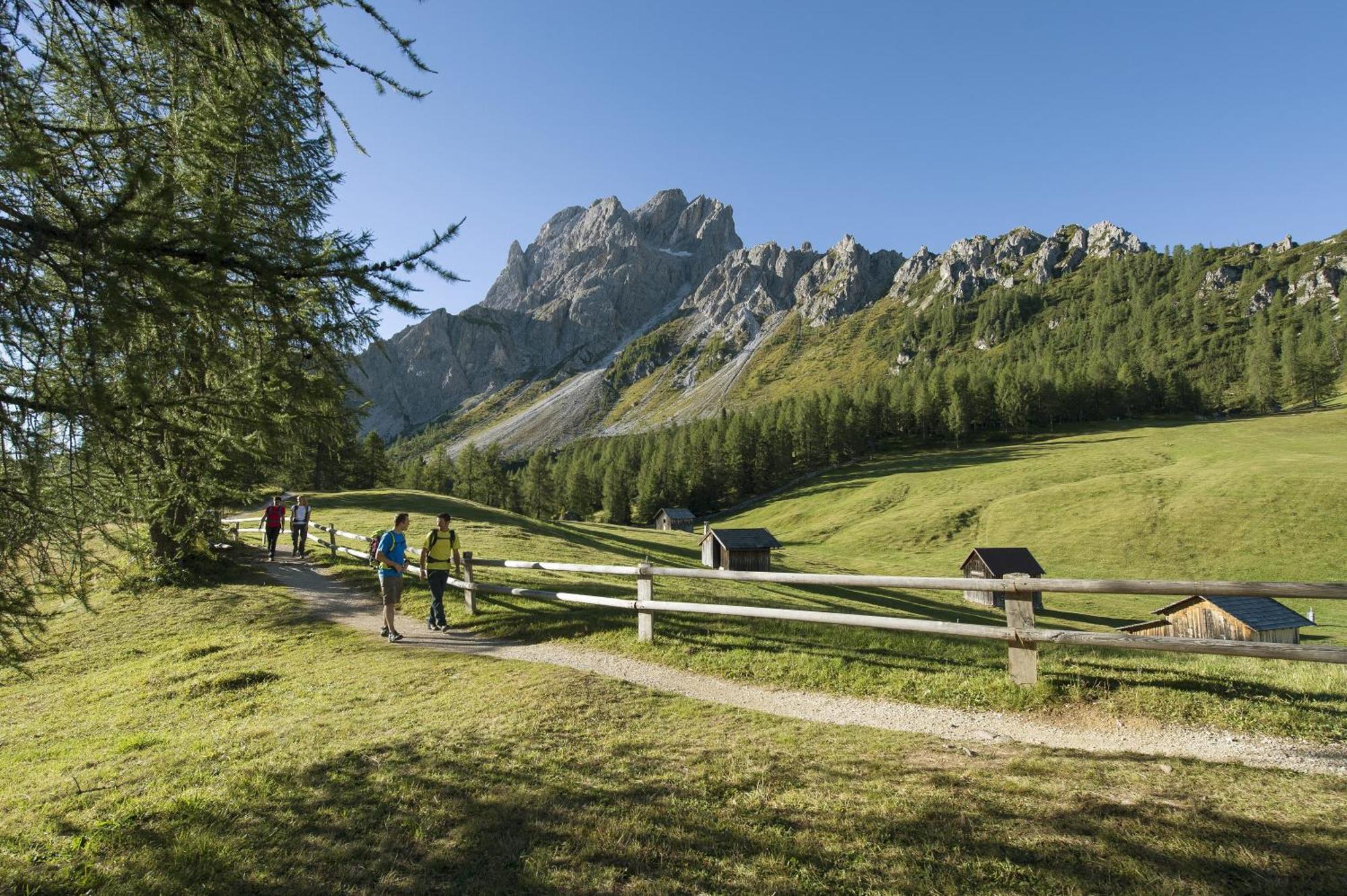 Ferien & Wellnesshotel Windschar Brunico Esterno foto