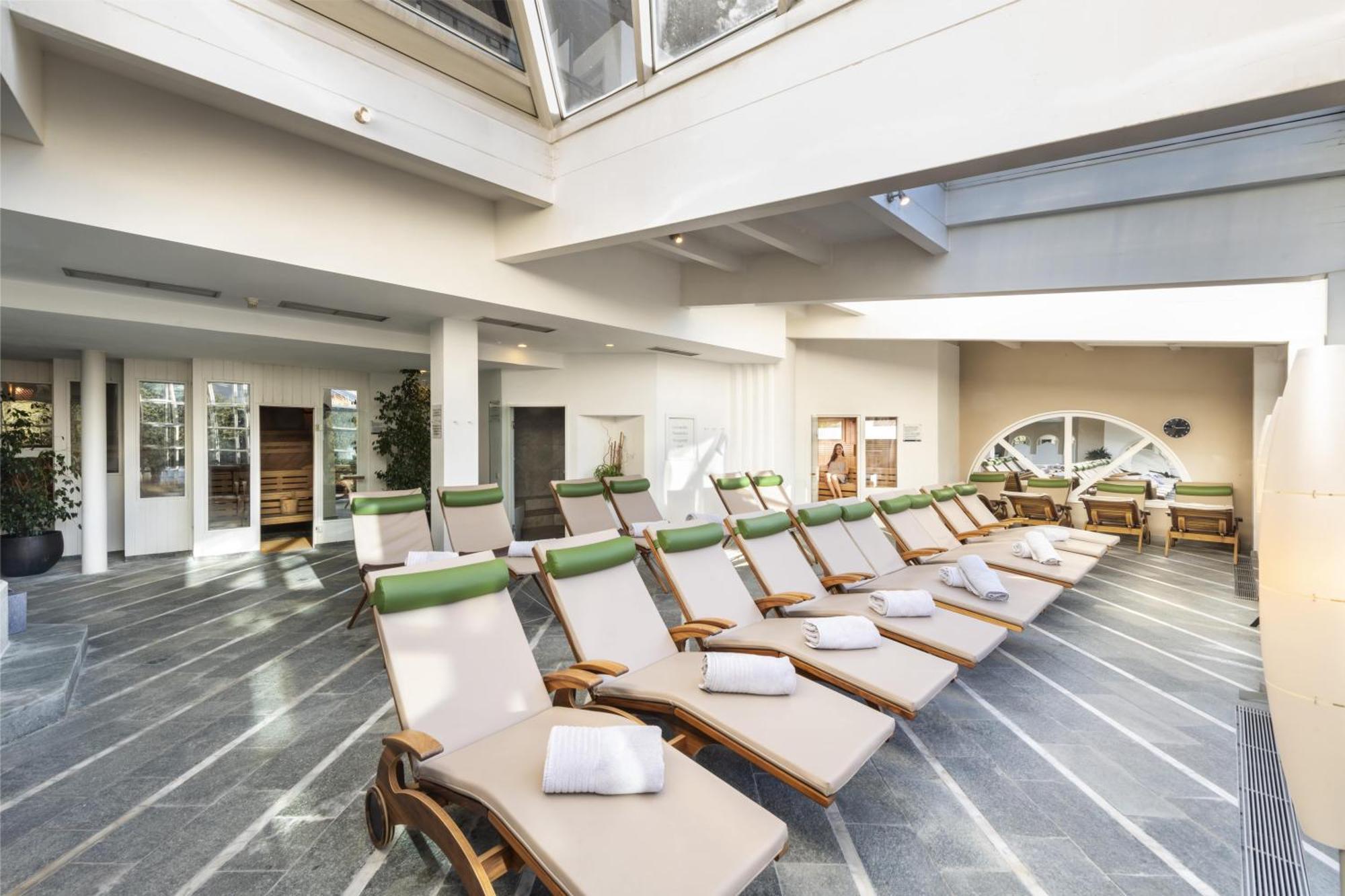 Ferien & Wellnesshotel Windschar Brunico Esterno foto